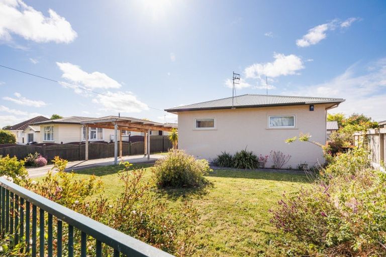 Photo of property in 24 Leeds Street, Milson, Palmerston North, 4414