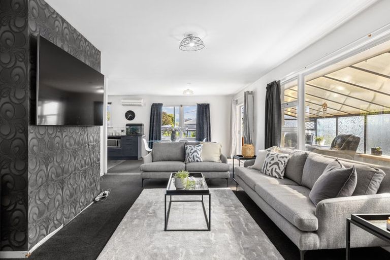 Photo of property in 8 Compton Street, Woolston, Christchurch, 8062