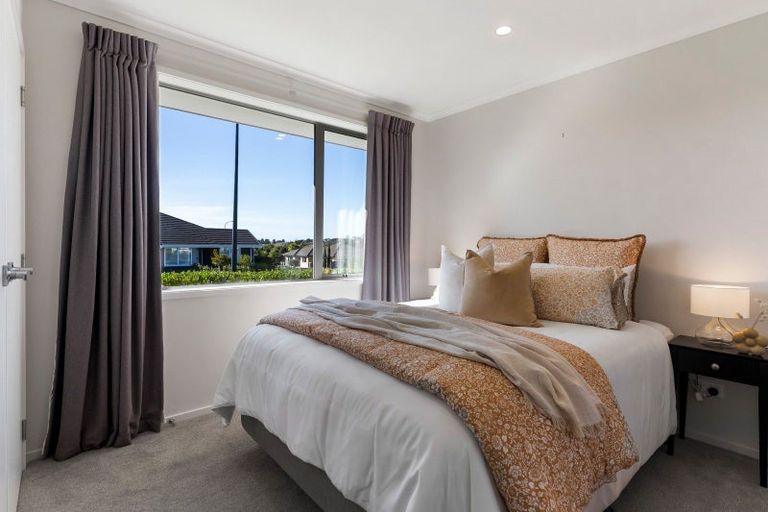 Photo of property in 13 Pitoitoi Drive, Riverhead, 0820