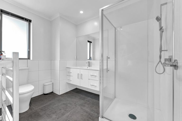 Photo of property in 1 Helenvale Crescent, Pokeno, 2402