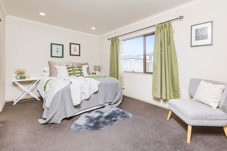 Photo of property in 10d Evans Road, Weymouth, Auckland, 2103