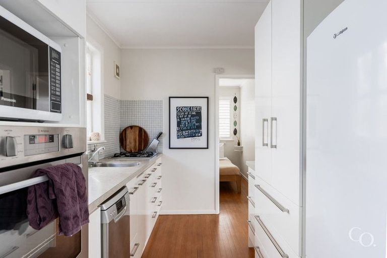 Photo of property in 15 Sutherland Avenue, Mount Maunganui, 3116