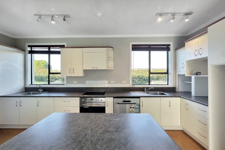 Photo of property in 16 Milton Street, Gore, 9710