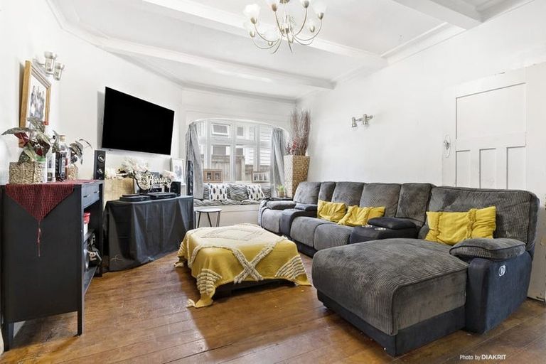 Photo of property in 212 Rongotai Road, Rongotai, Wellington, 6022