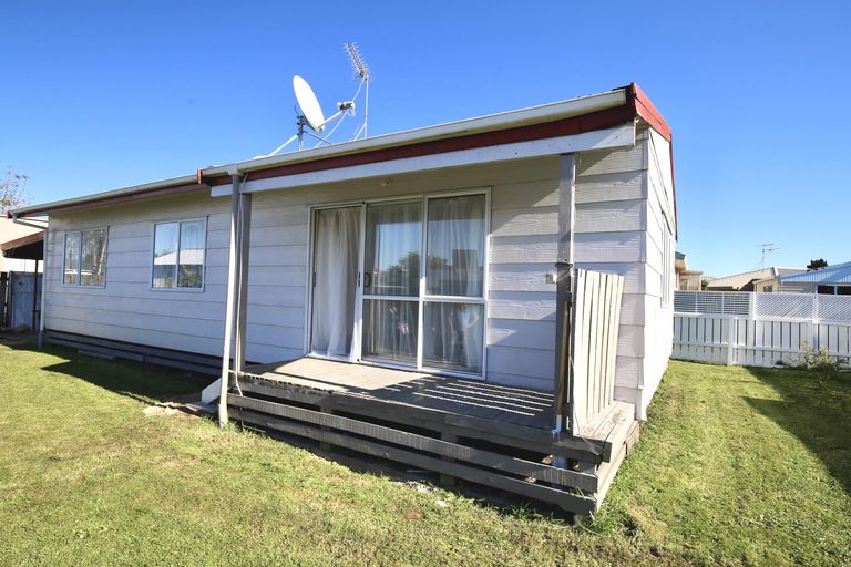 Photo of property in 64a Bandon Street, Frankton, Hamilton, 3204