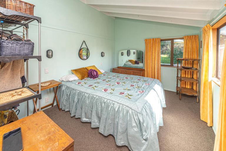 Photo of property in 25-27 Mowhanau Drive, Kai Iwi, Whanganui, 4574