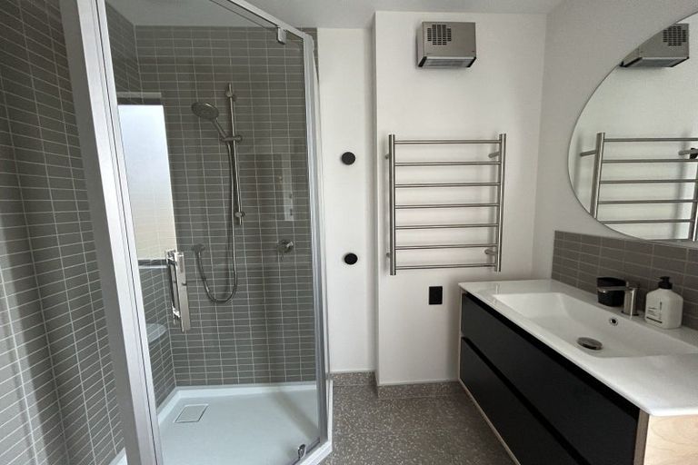 Photo of property in 21 Clearview Street, Wanaka, 9305