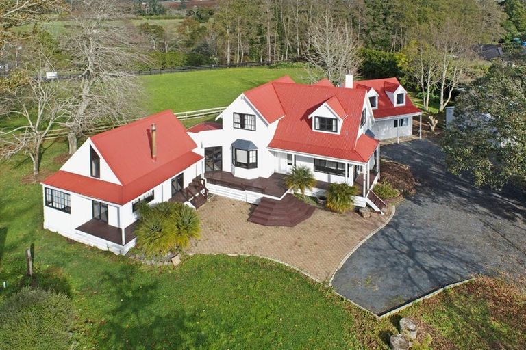 Photo of property in 59 Chamberlain Road, Bombay, 2675