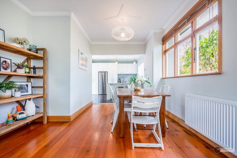 Photo of property in 24 Fitzherbert Street, Alicetown, Lower Hutt, 5010