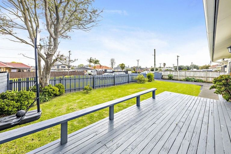 Photo of property in 2/1 Bledisloe Street, Papatoetoe, Auckland, 2104