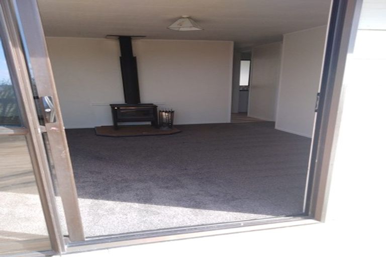 Photo of property in 11 Arde Place, Massey, Auckland, 0614