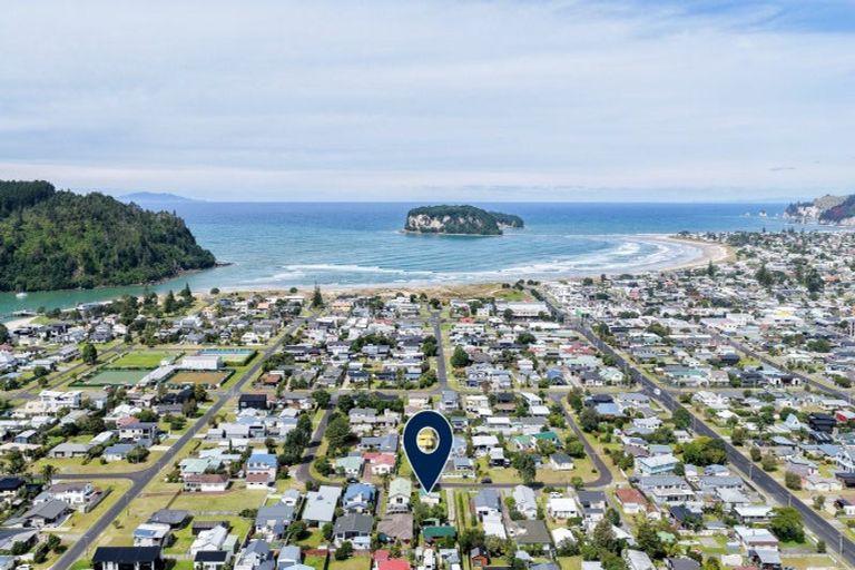 Photo of property in 211a The Square, Whangamata, 3620
