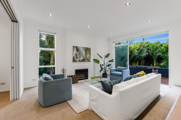 Photo of property in 339 Glenvar Road, Long Bay, Auckland, 0630
