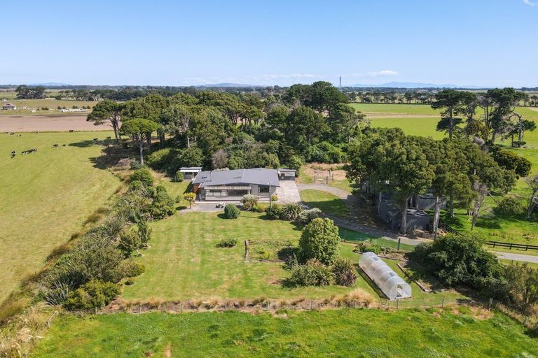 Photo of property in 49 Ferry Road, West Plains, Invercargill, 9879