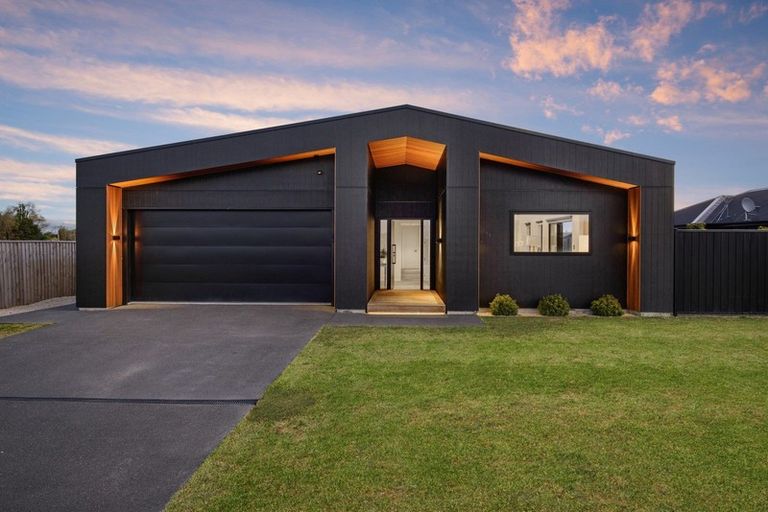 Photo of property in 157 Northbrook Road, Rangiora, 7400