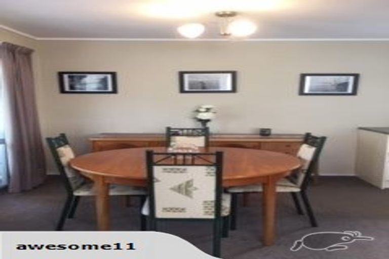 Photo of property in 11 Skelton Crescent, Paparoa, 0571