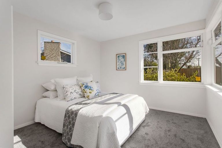 Photo of property in 12 Wildwood Avenue, Wainoni, Christchurch, 8061