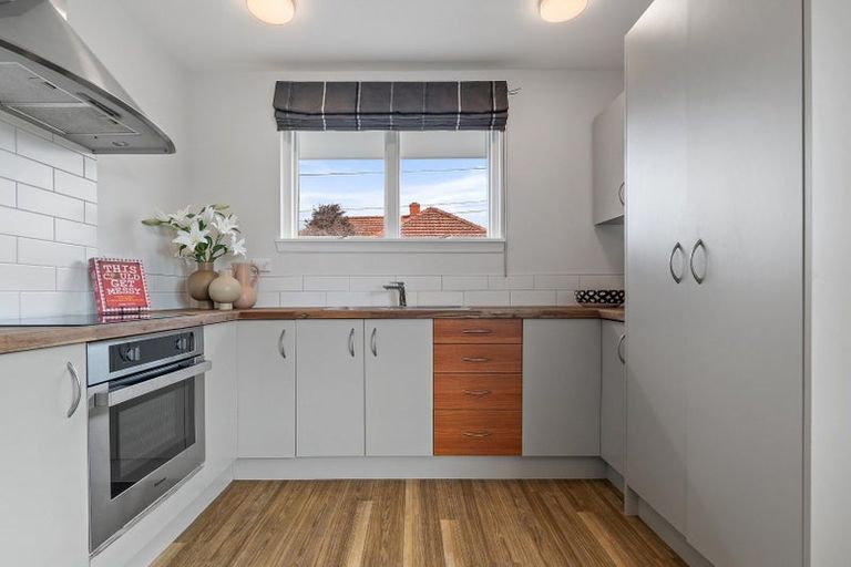 Photo of property in 2/29 Wainoni Road, Wainoni, Christchurch, 8061