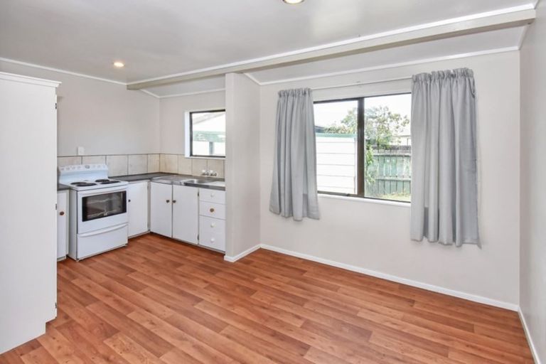 Photo of property in 1/3 Volta Place, Clendon Park, Auckland, 2103