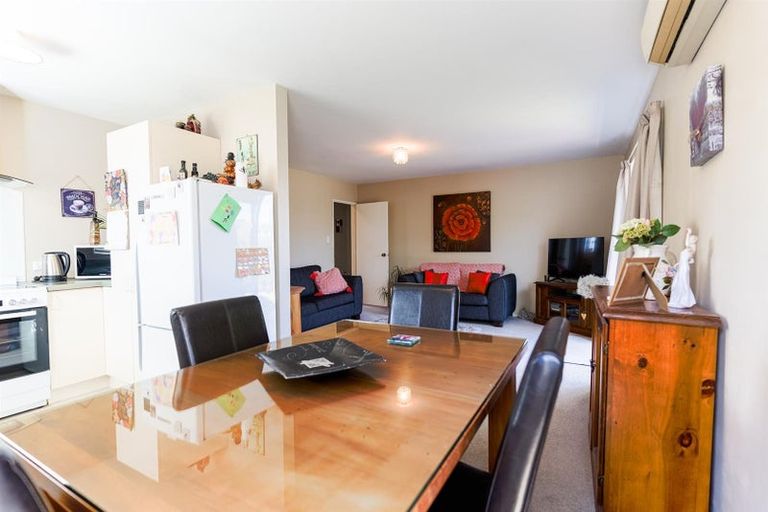 Photo of property in 67a Coopers Road, Dallington, Christchurch, 8061