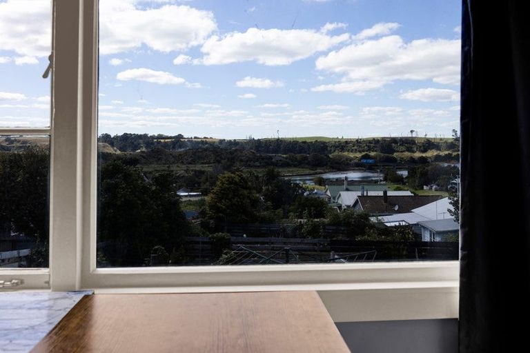 Photo of property in 6 Devon Street, Patea, 4520