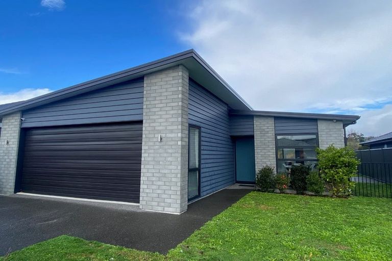 Photo of property in 28 Traverse Lane, Omokoroa, 3114