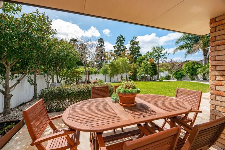 Photo of property in 39 Lake Panorama Drive, Henderson, Auckland, 0612