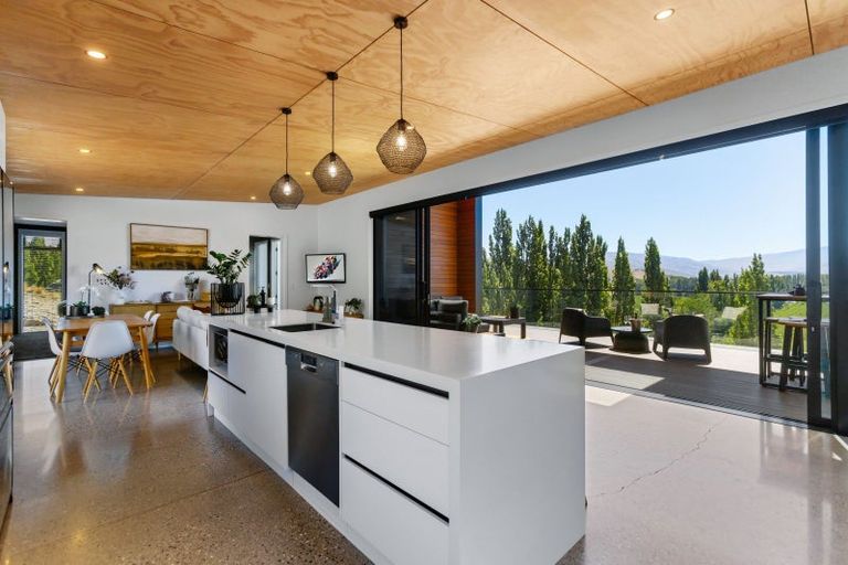 Photo of property in 25d Blackman Road, Blackmans, Alexandra, 9391