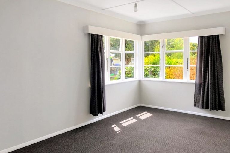 Photo of property in 37 Swiss Avenue, Gonville, Whanganui, 4501