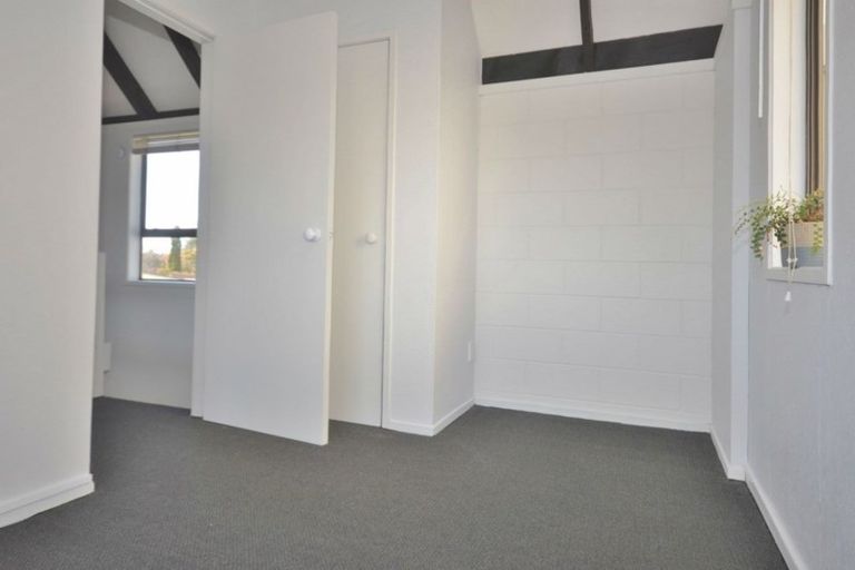 Photo of property in 2/506 Devonport Road, Tauranga South, Tauranga, 3112