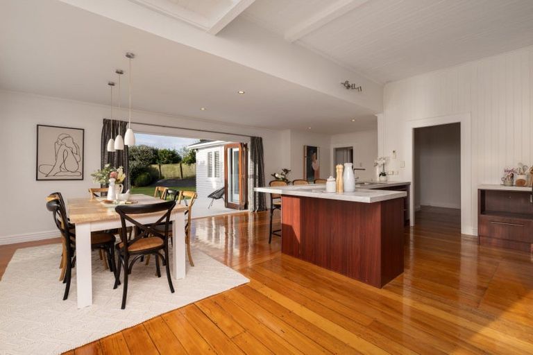 Photo of property in 375 Kaitemako Road, Welcome Bay, Tauranga, 3175