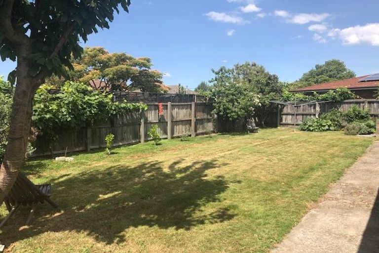 Photo of property in 10 Tulloch Place, Papanui, Christchurch, 8052