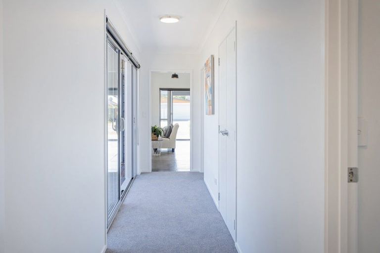 Photo of property in 3 Aquila Drive, Whitianga, 3510