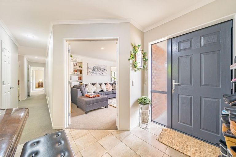 Photo of property in 110a Kaitoke Loop, Kaitoke, Upper Hutt, 5018