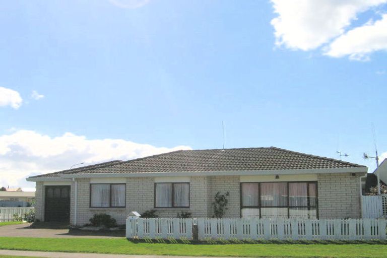 Photo of property in 1 Monowai Street, Mount Maunganui, 3116