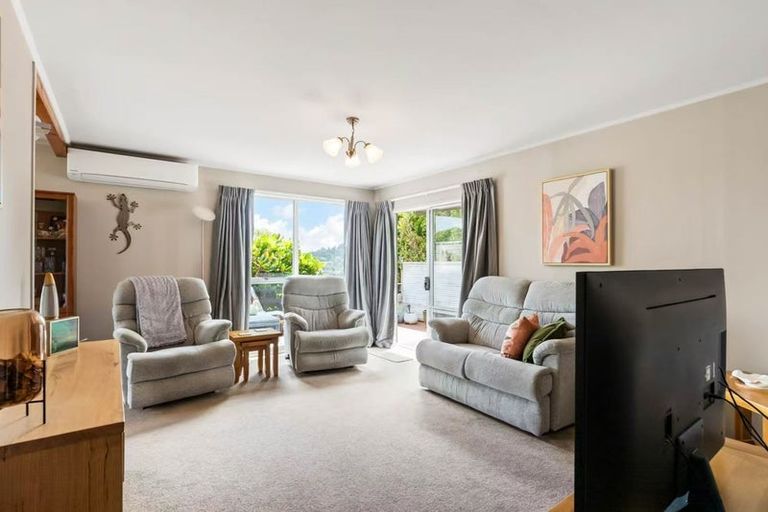 Photo of property in 9 Tree View Avenue, Glenfield, Auckland, 0629