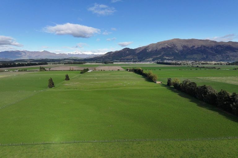 Photo of property in 314 Gladstone Road, Lake Hawea, Wanaka, 9382