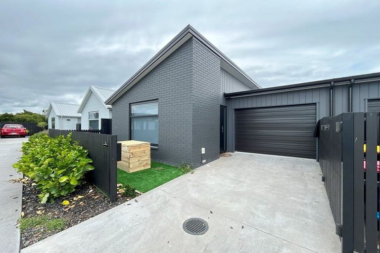 Photo of property in 8 Ngaire Way, Papamoa Beach, Papamoa, 3118
