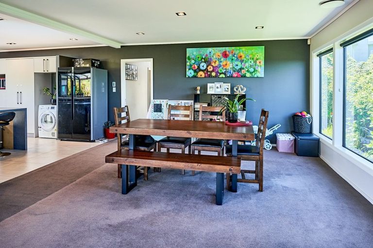 Photo of property in 16 Titiro Moana Road, Korokoro, Lower Hutt, 5012