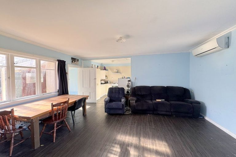 Photo of property in 25 Mccallum Street, Dannevirke, 4930