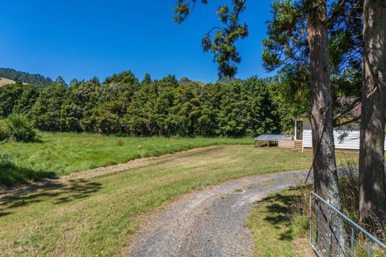 Photo of property in 813 Whangaripo Valley Road, Whangaripo, Wellsford, 0972