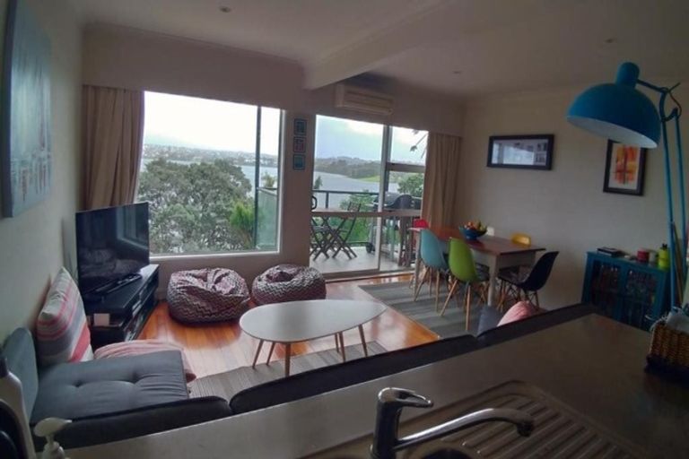 Photo of property in 2/198 Hurstmere Road, Takapuna, Auckland, 0622