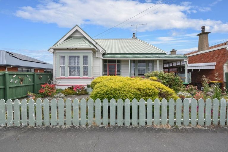 Photo of property in 84 Queens Drive, Saint Kilda, Dunedin, 9012