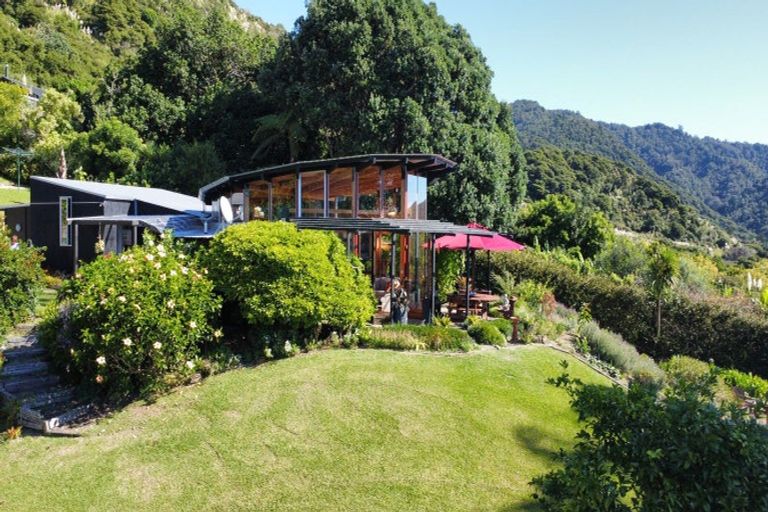 Photo of property in 8344d State Highway 35, Whanarua Bay, Te Kaha, 3199