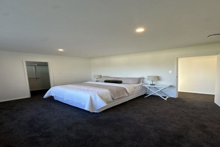 Photo of property in 19 Talltree Avenue, Avonhead, Christchurch, 8042