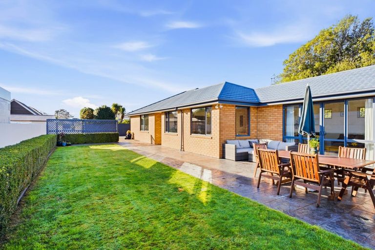 Photo of property in 12a Prossers Road, Saint Martins, Christchurch, 8022