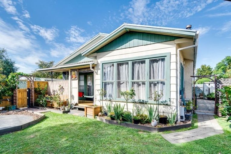 Photo of property in 105 Barden Street, Mayfair, Hastings, 4122