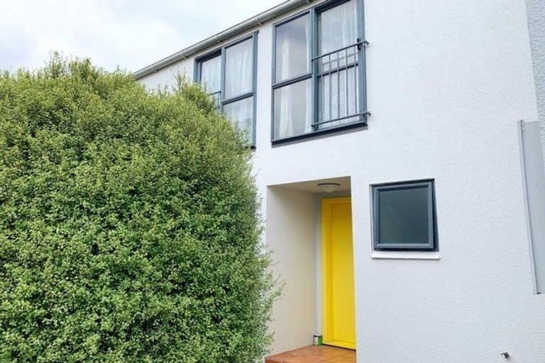 Photo of property in 10/74 Hansons Lane, Upper Riccarton, Christchurch, 8041