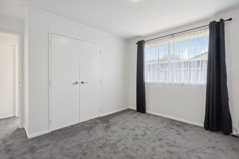 Photo of property in 9b Gemstone Drive, Birchville, Upper Hutt, 5018