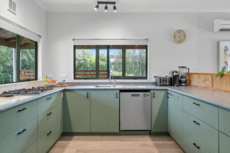 Photo of property in 92 Revans Street, Featherston, 5710